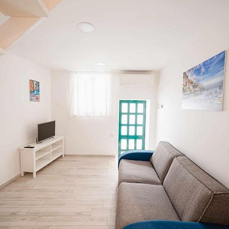 White Amalfi Centro Storico By Italianhost Apartment Exterior photo